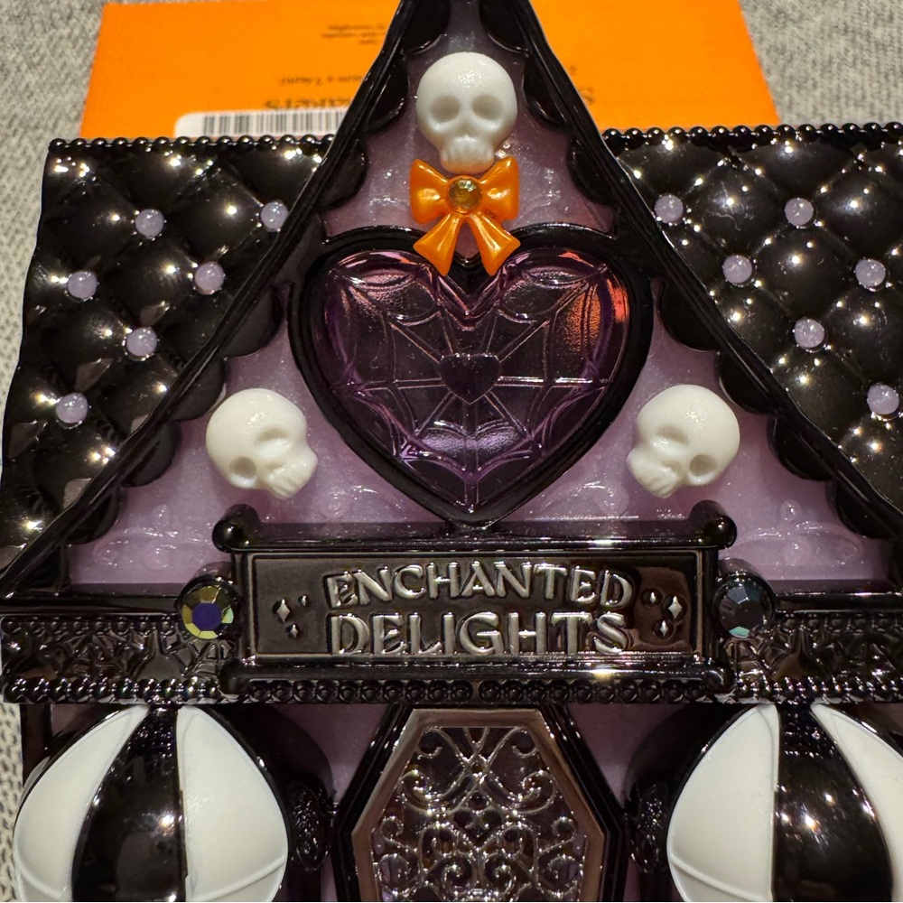 Bath & Body Works - Haunted House Projector - Wallflowers Home Fragrance Plug - Picture 6 of 11